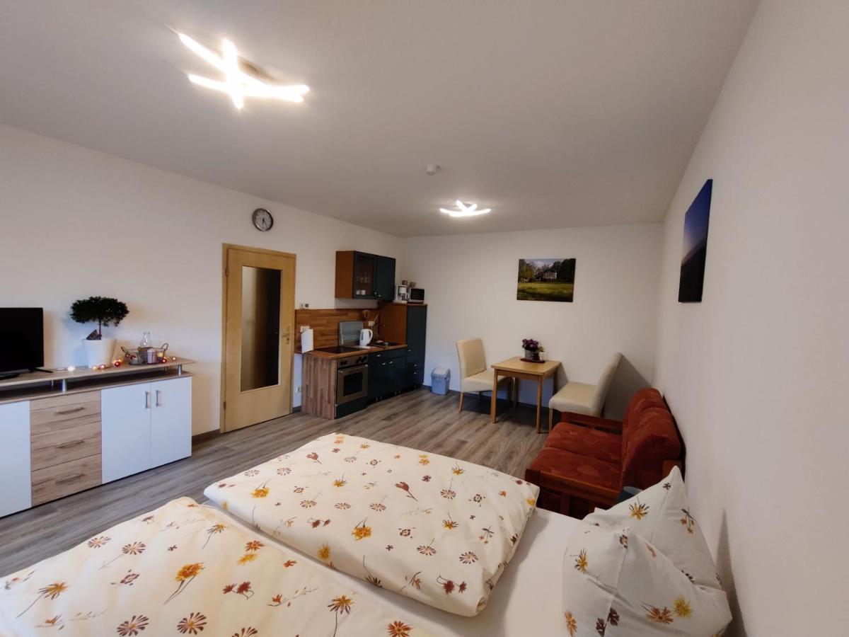 Ferienwohnung Brunow "In Der Natur Zuhause" Neundorf  Екстериор снимка
